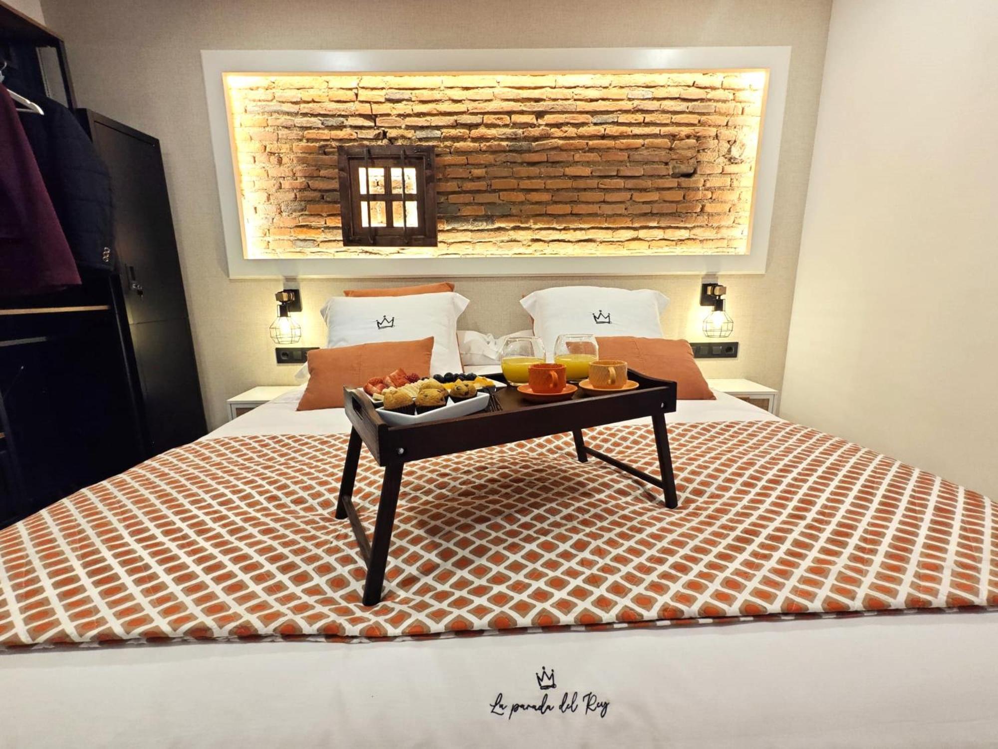 La Parada Del Rey - Luxury Suites Plasencia Exterior foto